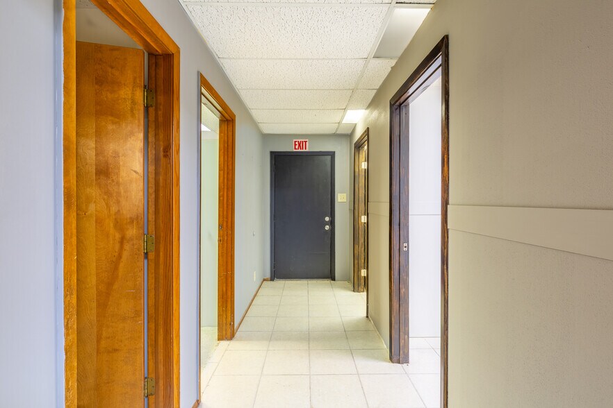 2205 Clinton Dr, Galena Park, TX à louer - Photo intérieure – Image 3 sur 15