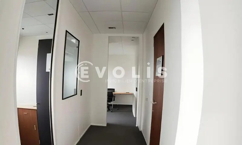 Bureau dans Villiers-sur-Marne à louer - Photo de l’immeuble – Image 3 sur 29