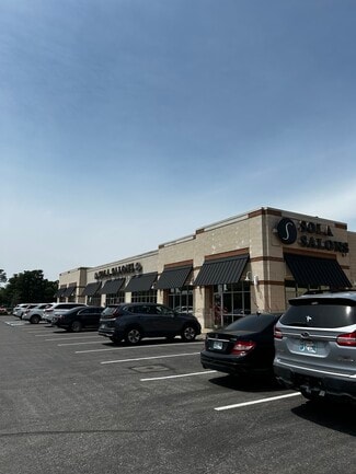 Plus de détails pour 1024-1040 Waterwood Pky, Edmond, OK - Local commercial à louer