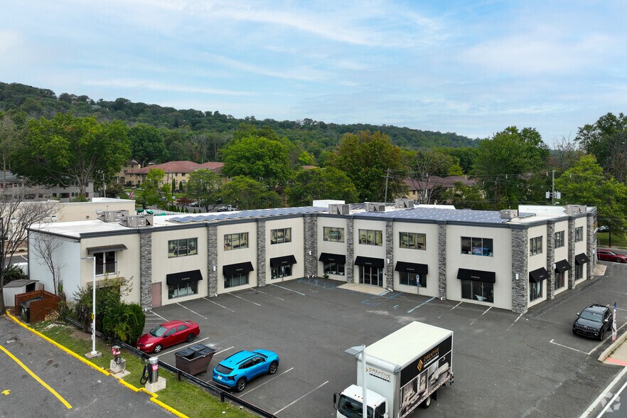 481 US Highway 22, North Plainfield, NJ à vendre - Photo de l’immeuble – Image 1 sur 31
