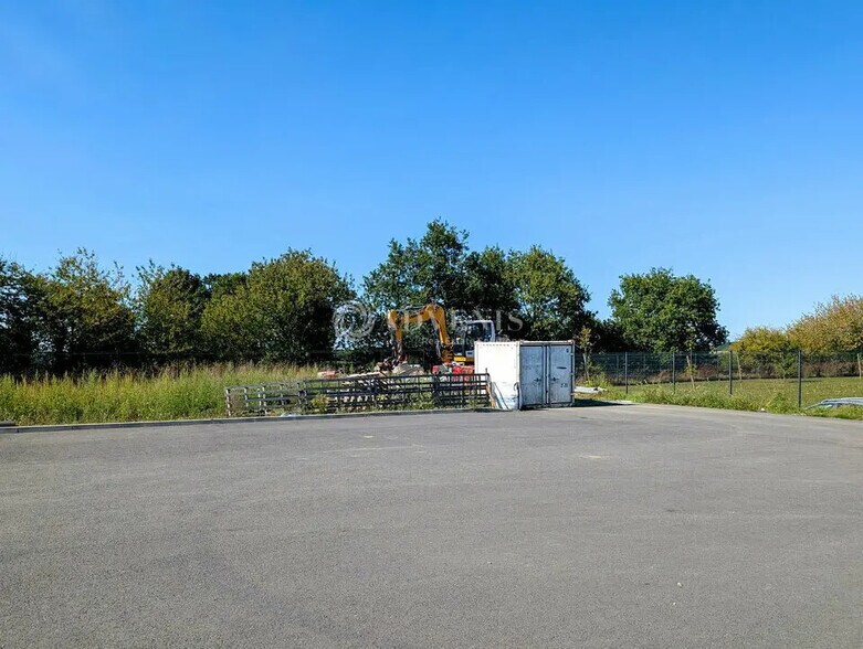 Local d’activités dans Taden à louer - Photo de la construction – Image 3 sur 12