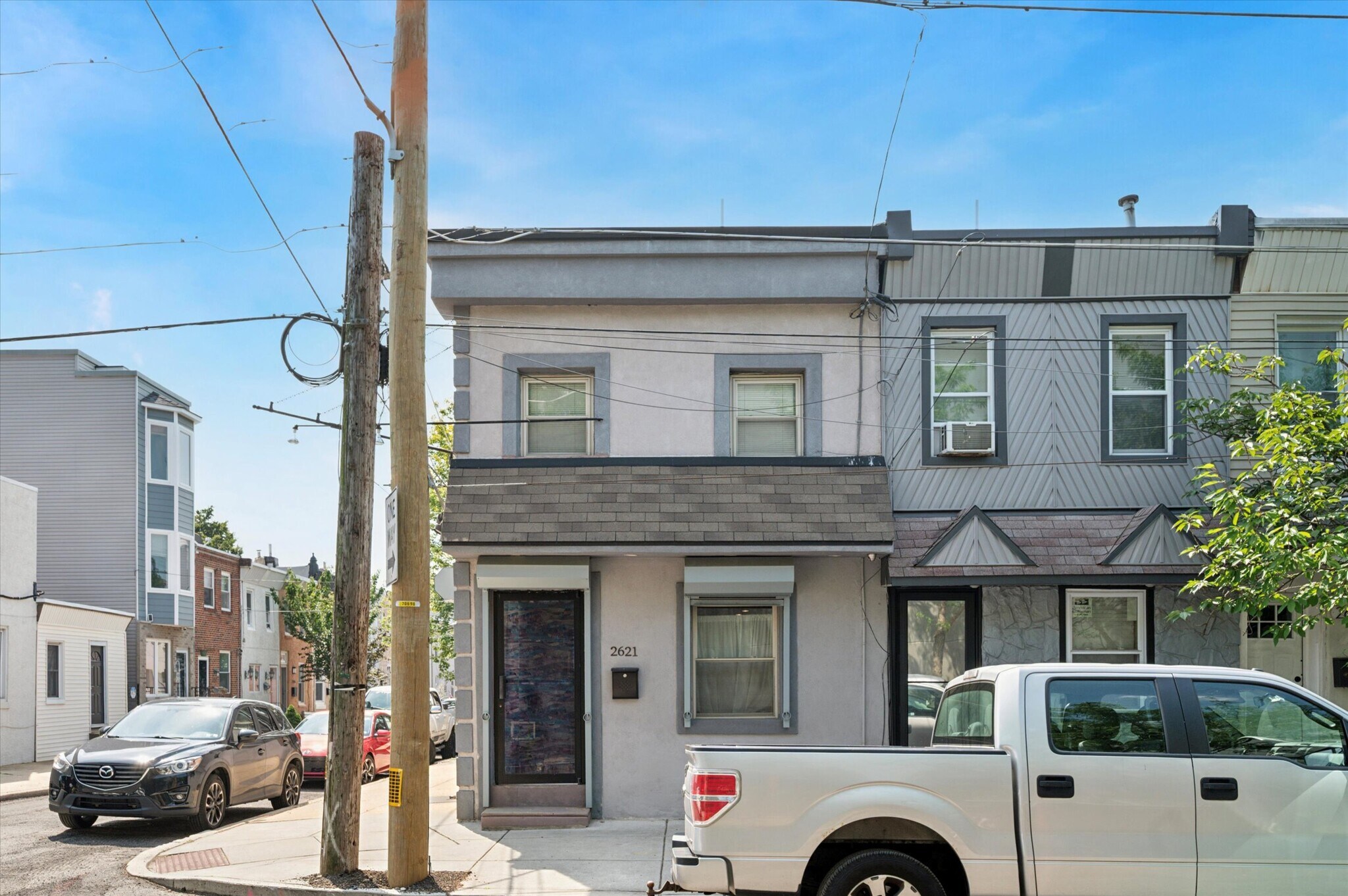 2621 Sepviva St, Philadelphia, PA à vendre Photo de l’immeuble– Image 1 sur 27
