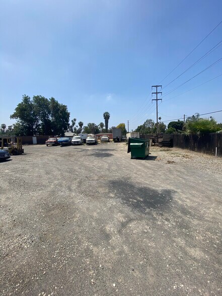 1186 Center St, Riverside, CA à louer - Photo de l’immeuble – Image 3 sur 23