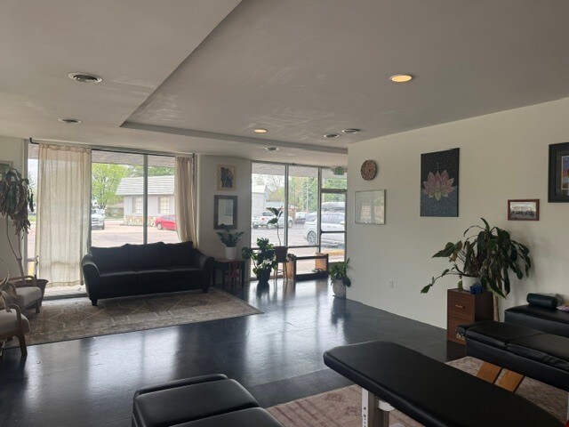 2103-2107 Templeton Gap Rd, Colorado Springs, CO à louer - Photo de l’immeuble – Image 3 sur 7