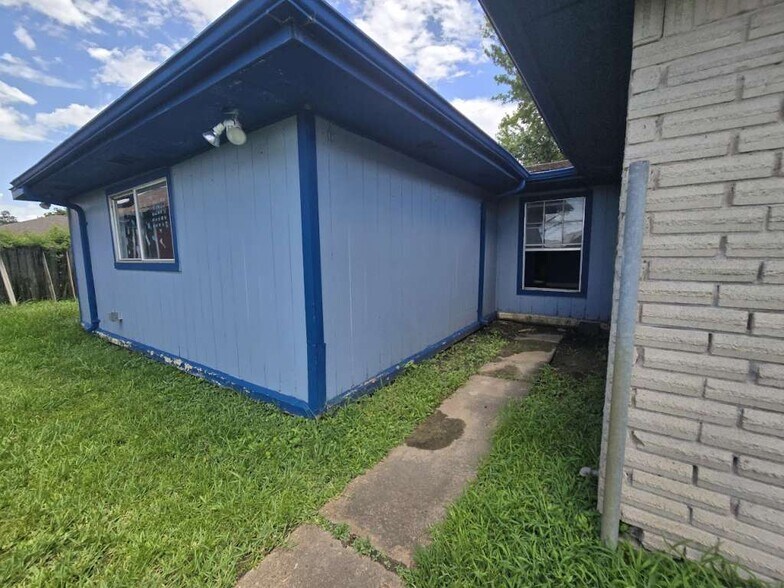 830 Stonyridge St, Channelview, TX à vendre - Photo de l’immeuble – Image 2 sur 4