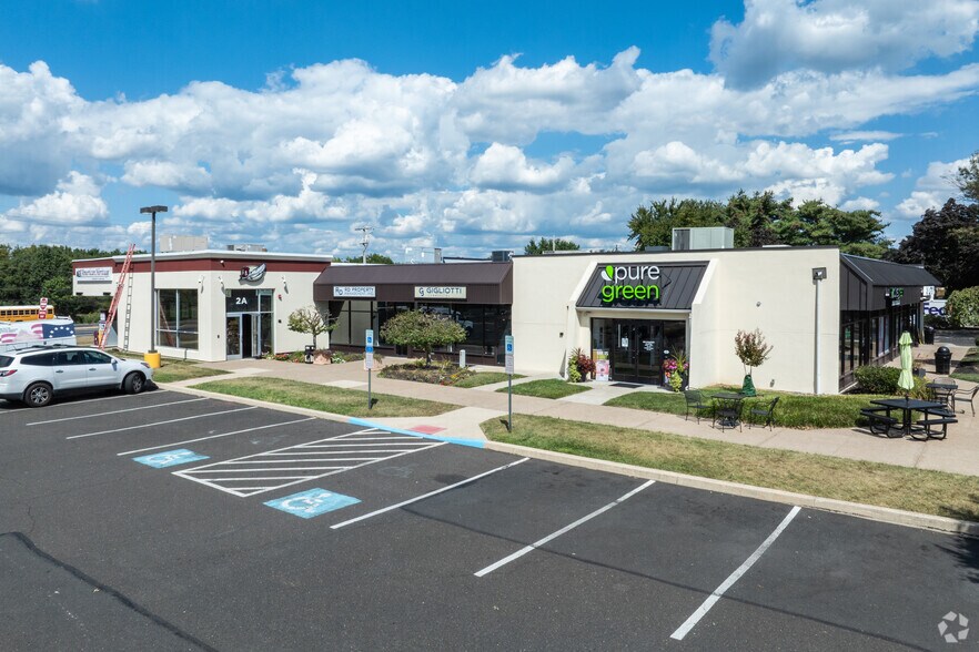 250 Doublewoods Rd, Langhorne, PA à louer - Photo de l’immeuble – Image 1 sur 5