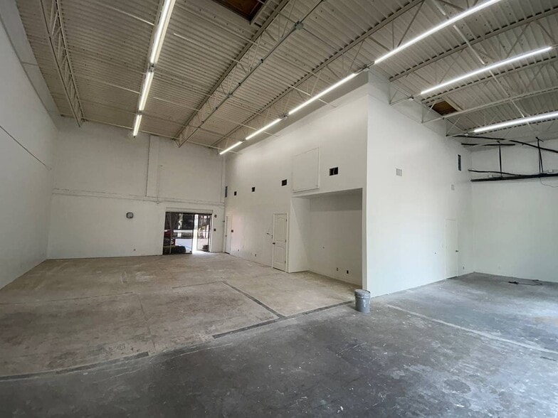 12445 N 62nd St, Largo, FL à louer - Photo intérieure – Image 2 sur 2