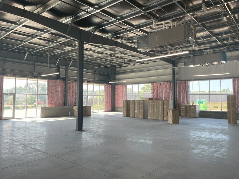 2240 Fletcher Ave, Lincoln, NE à louer - Photo de l’immeuble – Image 1 sur 7