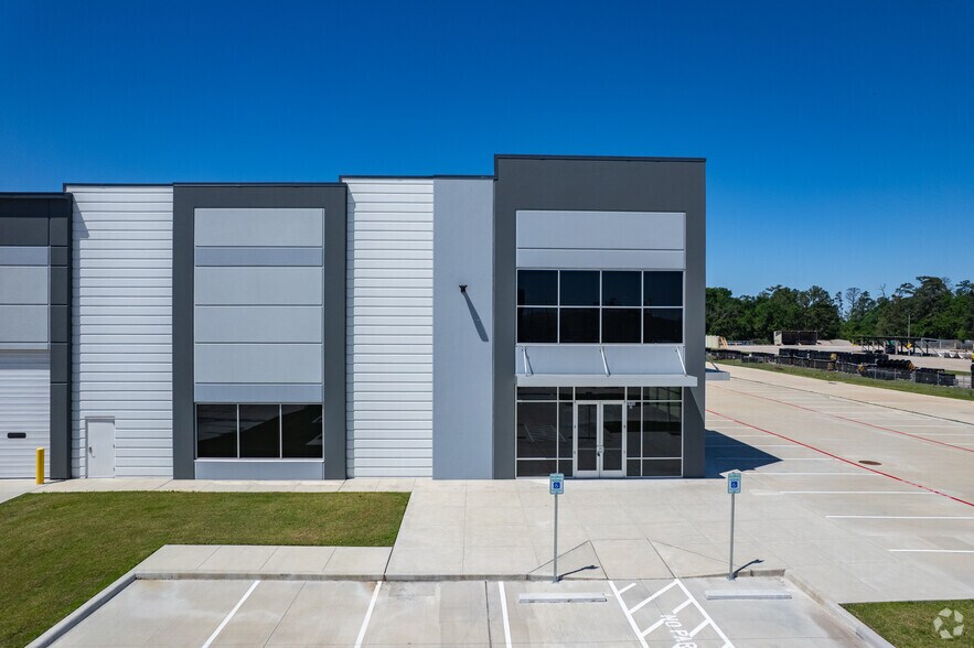 6955 Mesa Dr, Houston, TX à louer - Photo de l’immeuble – Image 3 sur 6