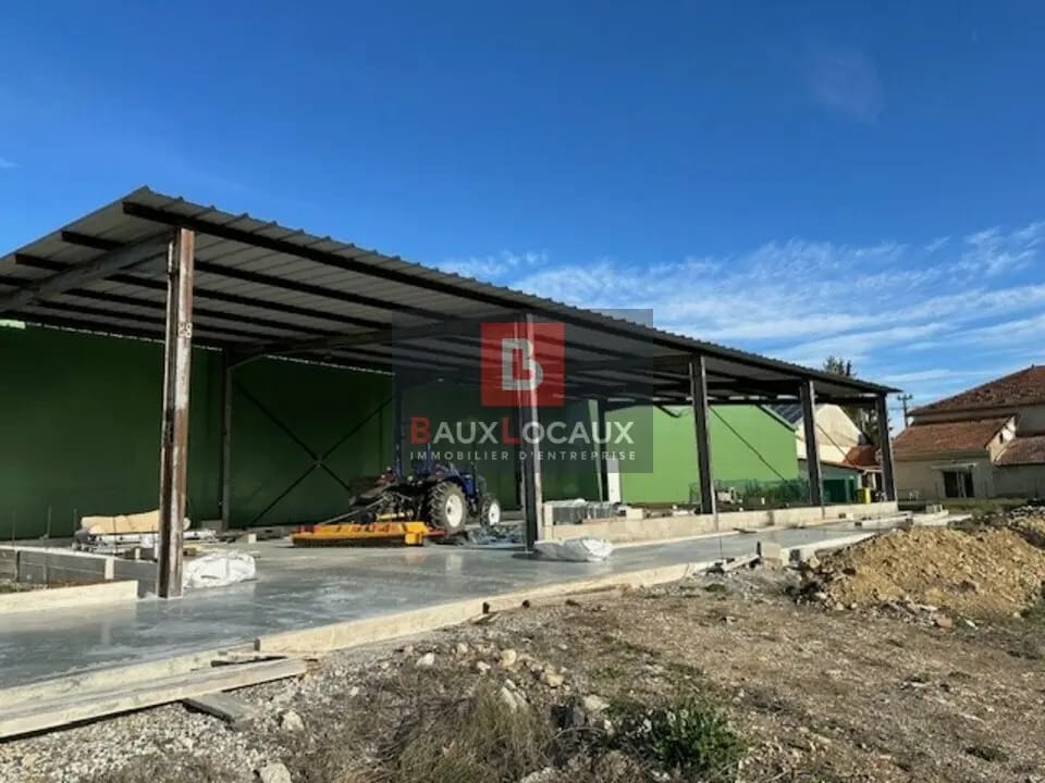 Local d’activités dans Caumont-sur-Durance à louer Photo de la construction– Image 1 sur 6