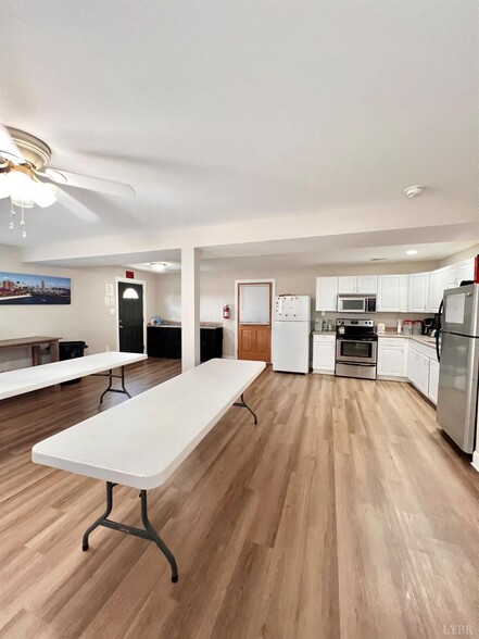 168 Faulconerville Dr, Amherst, VA à louer - Photo de l’immeuble – Image 3 sur 26