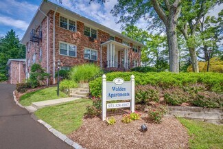 Plus de détails pour 14 Walden Pl, Montclair, NJ - Logement à vendre