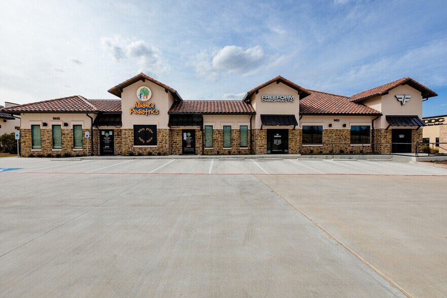 9453 N Beach St, Fort Worth, TX à louer - Photo de l’immeuble – Image 1 sur 3