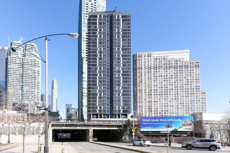 1 The Esplanade, Toronto, ON à louer - Photo de l’immeuble – Image 3 sur 4