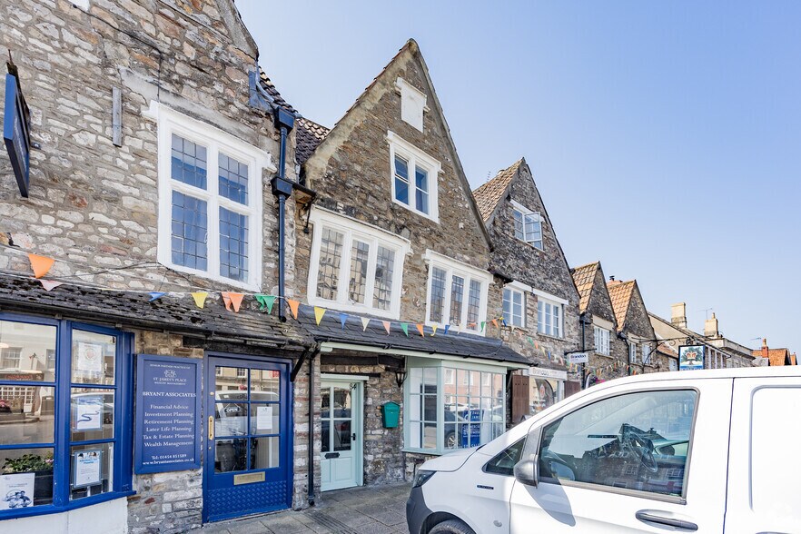 84 Broad Street & 2 Horse Street, Chipping Sodbury à vendre - Photo de l’immeuble – Image 2 sur 3