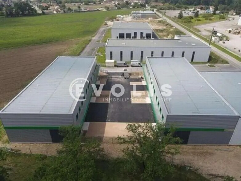 71 Route De Loyettes, Tignieu-Jameyzieu à louer - Photo de l’immeuble – Image 2 sur 13