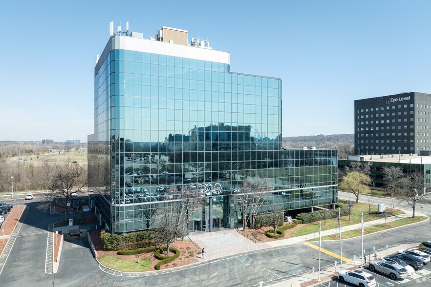 100 Challenger Rd, Ridgefield Park, NJ à louer - Photo principale – Image 1 sur 8