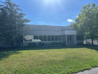 Plus de détails pour 450 Gateway Dr, Reading, PA - Industriel/Logistique à vendre