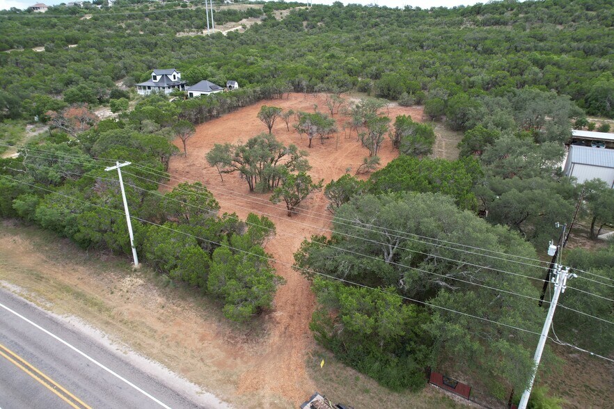 2409 Pace Bend S Rd, Spicewood, TX à vendre - Photo de l’immeuble – Image 3 sur 5