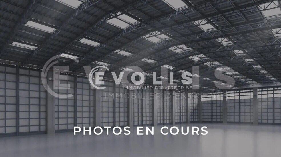 Local d’activités dans Bussy-Saint-Martin à louer - Photo de l’immeuble – Image 1 sur 2