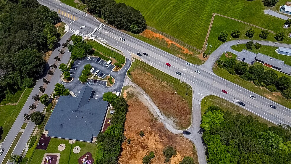 1450 Crestview Drive Southwest Dr, Snellville, GA à vendre - Photo de l’immeuble – Image 3 sur 5