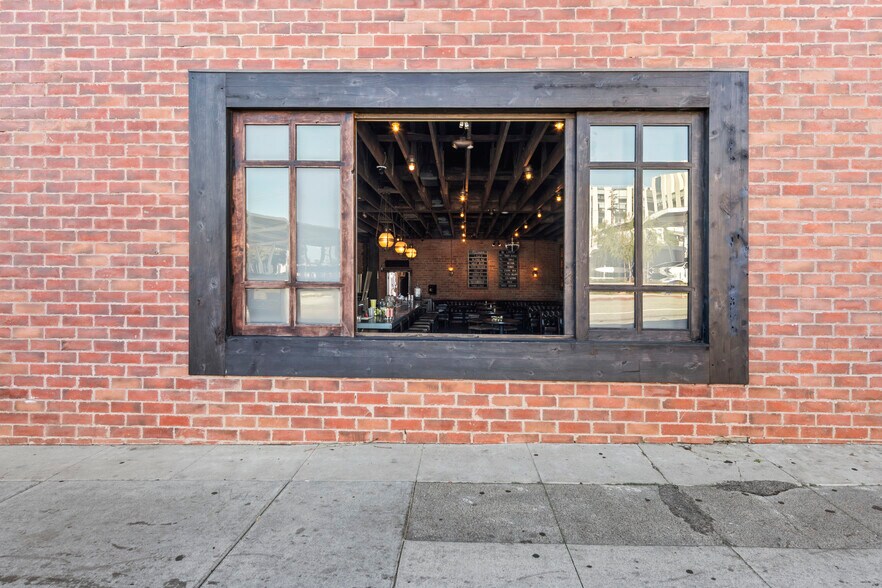 1329 Santa Monica Blvd, Santa Monica, CA à louer - Photo de l’immeuble – Image 2 sur 12