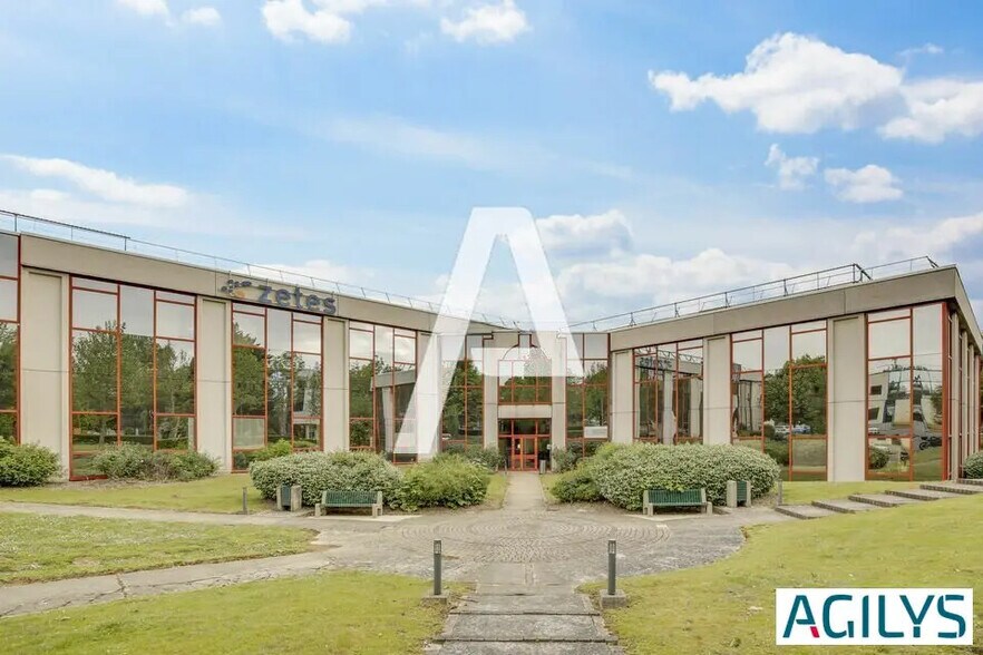 Local d’activités dans Antony à louer - Photo de l’immeuble – Image 2 sur 8