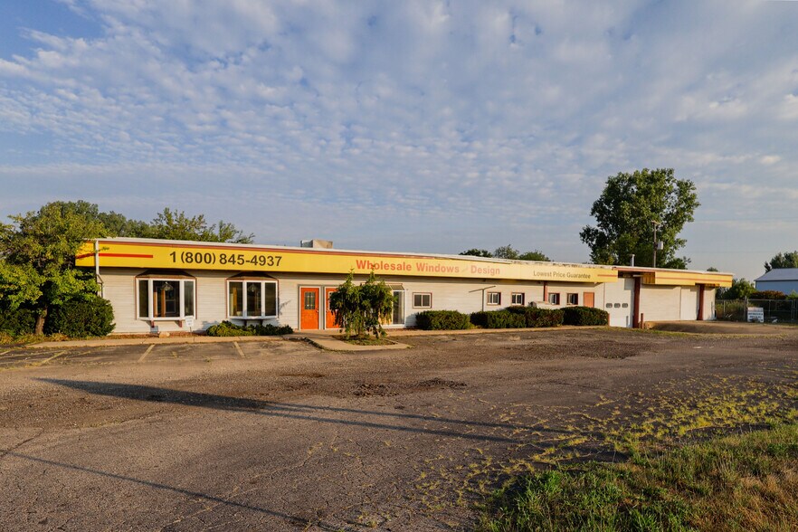 11830 Shaver Rd, Schoolcraft, MI à vendre - Photo de l’immeuble – Image 1 sur 24