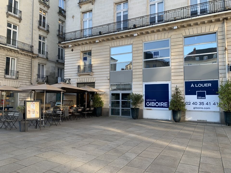 5 Place Royale, Nantes à louer Photo de l’immeuble– Image 1 sur 7