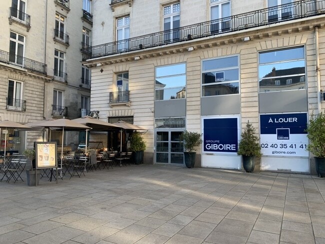 Plus de détails pour 5 Place Royale, Nantes - Local commercial à louer