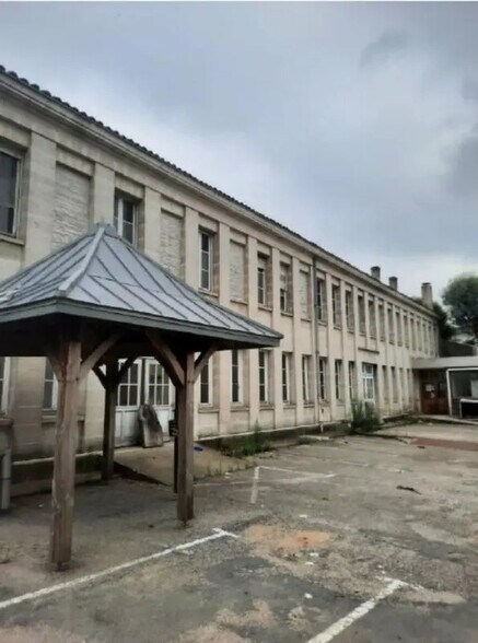 Bureau dans Bordeaux à louer - Photo de l’immeuble – Image 2 sur 18