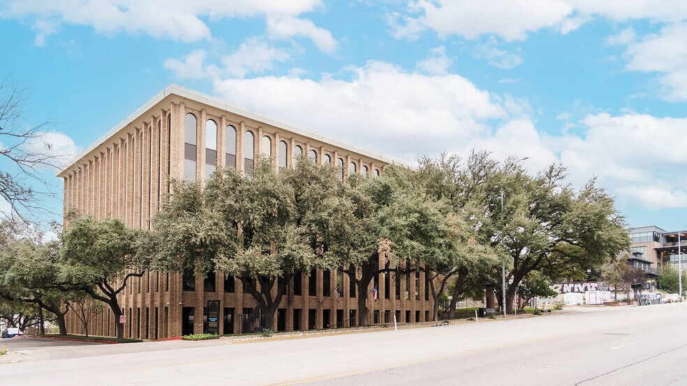 611 S Congress Ave, Austin, TX à louer - Photo de l’immeuble – Image 3 sur 5
