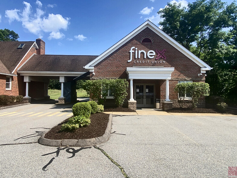 60-62 Hyde Ave, Vernon, CT à vendre - Photo de l’immeuble – Image 3 sur 9