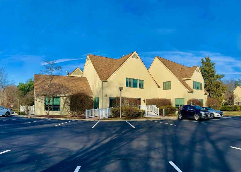 30 Jackson Rd, Medford, NJ à louer - Photo de l’immeuble – Image 2 sur 5