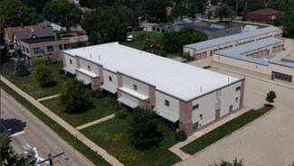 Plus de détails pour 2040 E St Francis Ave, Saint Francis, WI - Spécialisé à vendre