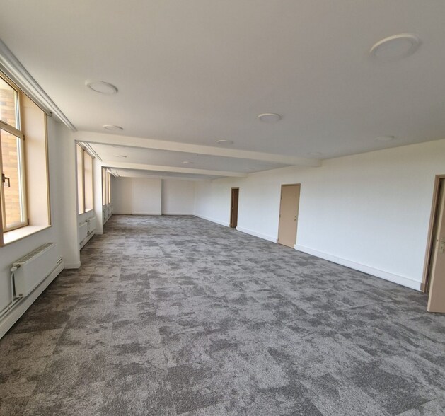 Bureau dans Arras à louer - Photo de l’immeuble – Image 3 sur 5