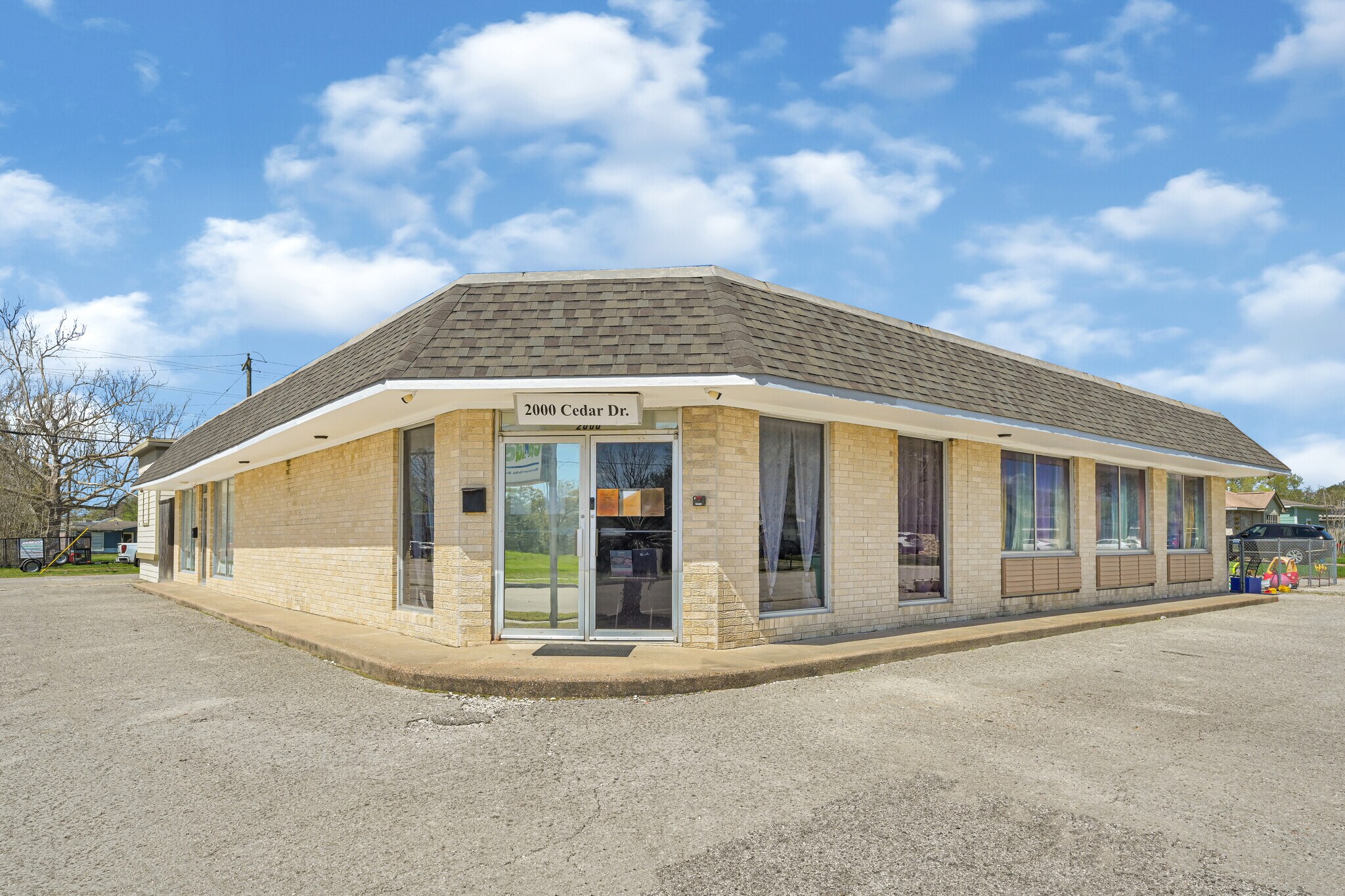 2000 Cedar Dr, La Marque, TX à vendre Photo principale– Image 1 sur 32