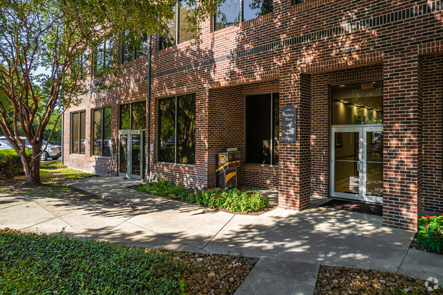 11467 Huebner Rd, San Antonio, TX à louer - Photo de l’immeuble – Image 3 sur 9