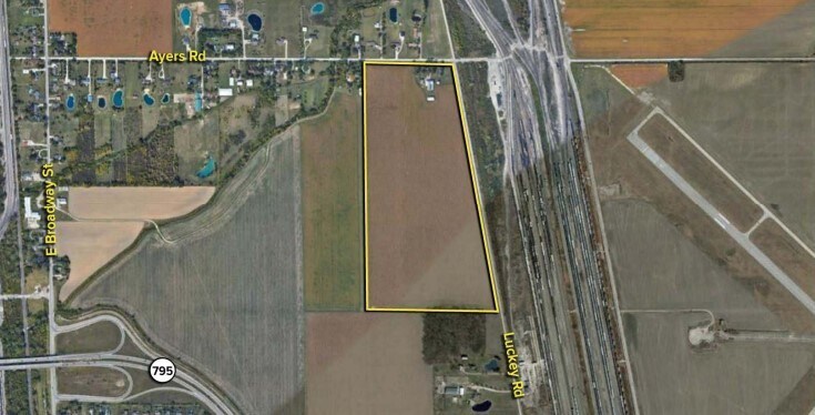 5235 Ayers Rd, Walbridge, OH à vendre - Photo de l’immeuble – Image 2 sur 3