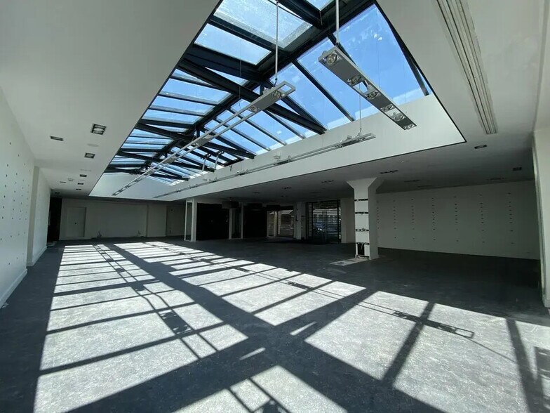 Local commercial dans Le Havre à louer - Photo de l’immeuble – Image 2 sur 6