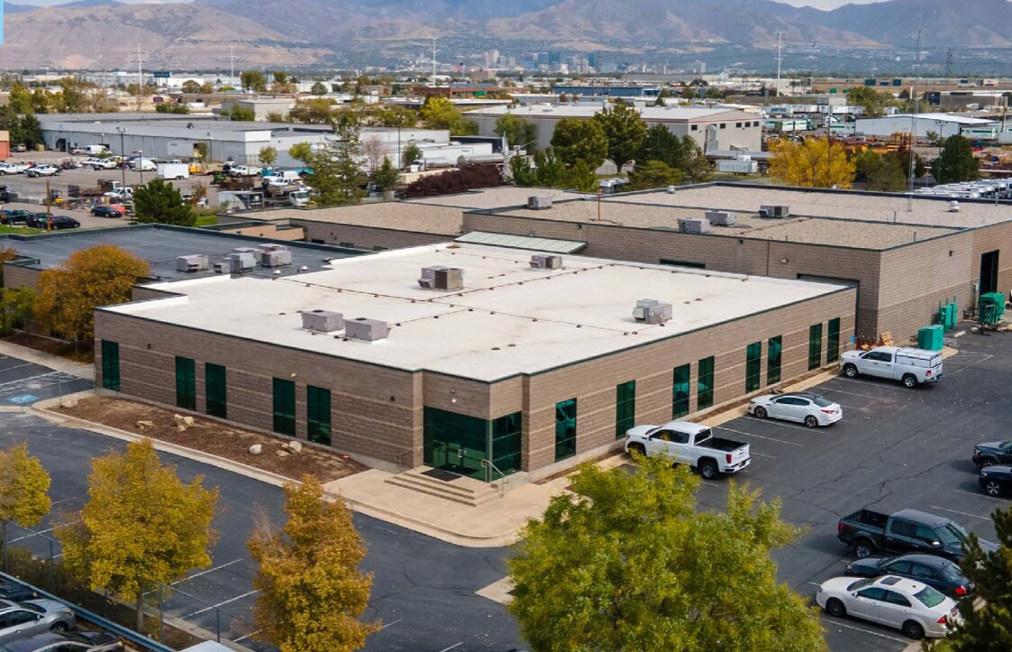 3131 W 2210 S, Salt Lake City, UT à vendre Photo de l’immeuble– Image 1 sur 16