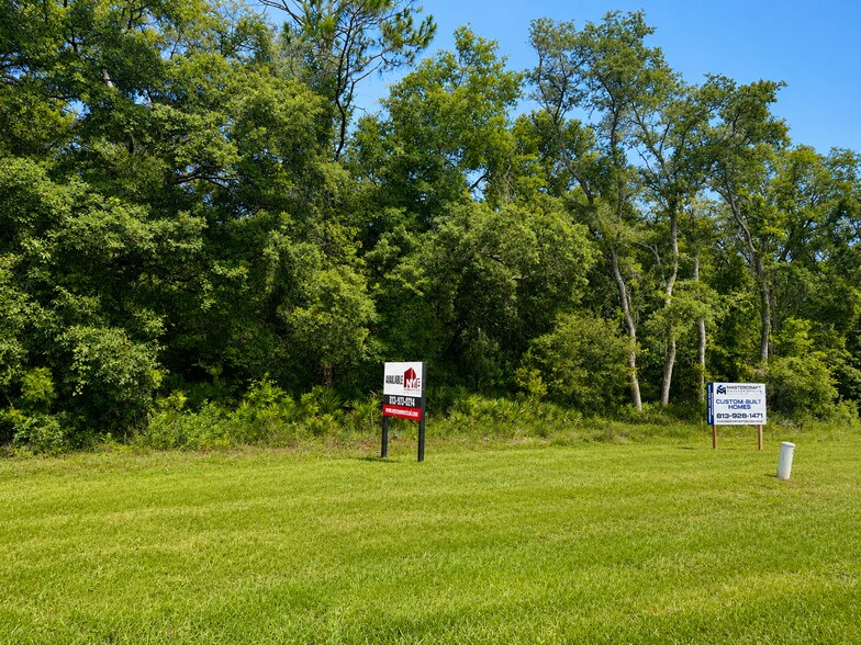 7449 Treiman Blvd, Webster, FL à vendre - Photo de l’immeuble – Image 1 sur 5