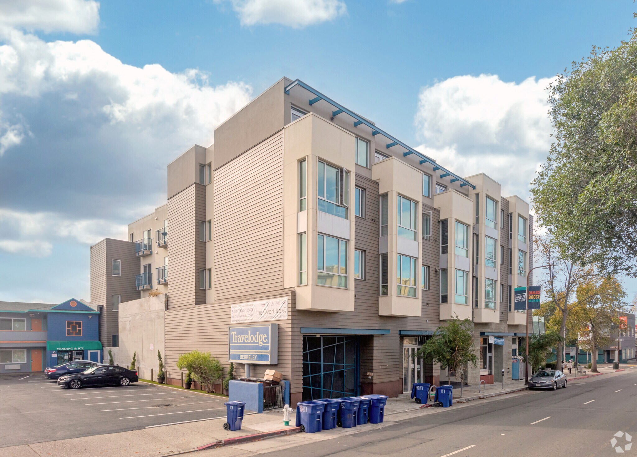 1812 University Ave, Berkeley, CA à louer Photo principale– Image 1 sur 9