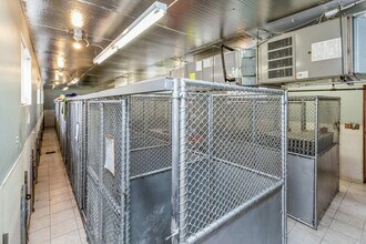 14-27 128th St, College Point, NY à louer Photo intérieure– Image 1 sur 3