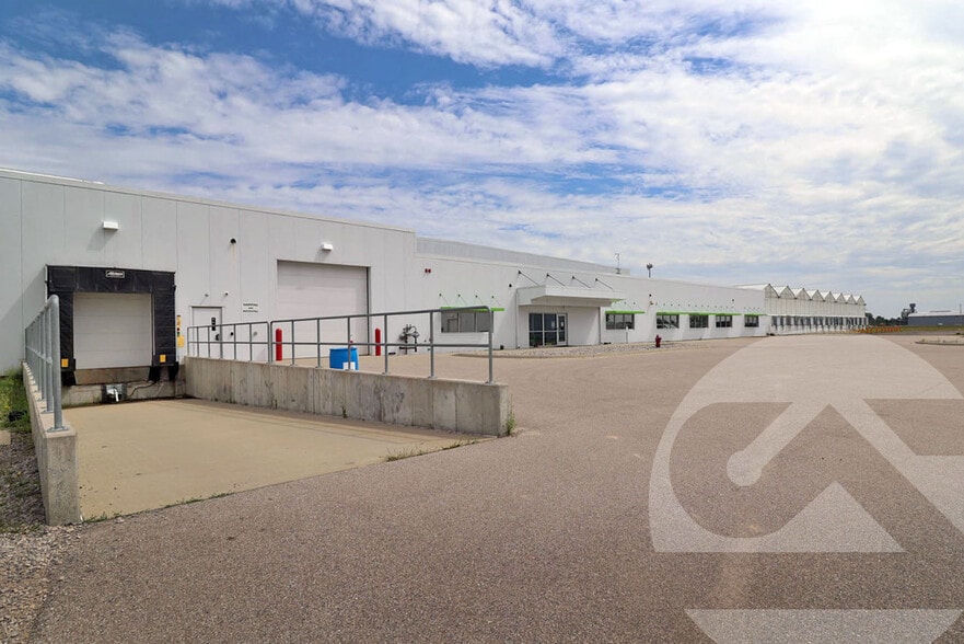 419 E Pinconning Rd, Pinconning, MI à vendre - Photo principale – Image 1 sur 1