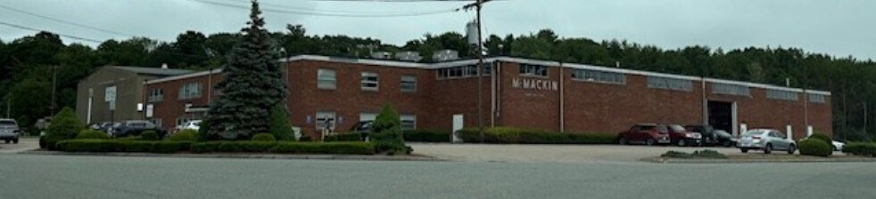15 Perwal St, Westwood, MA à vendre - Photo de l’immeuble – Image 2 sur 14