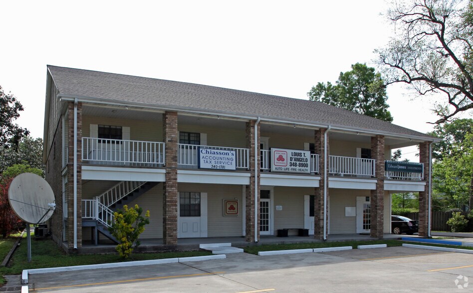 2273 Barataria Blvd, Marrero, LA à louer - Photo principale – Image 1 sur 13