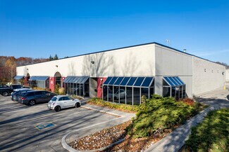 Plus de détails pour 120 W Beaver Creek Rd, Richmond Hill, ON - Industriel/Logistique à vendre