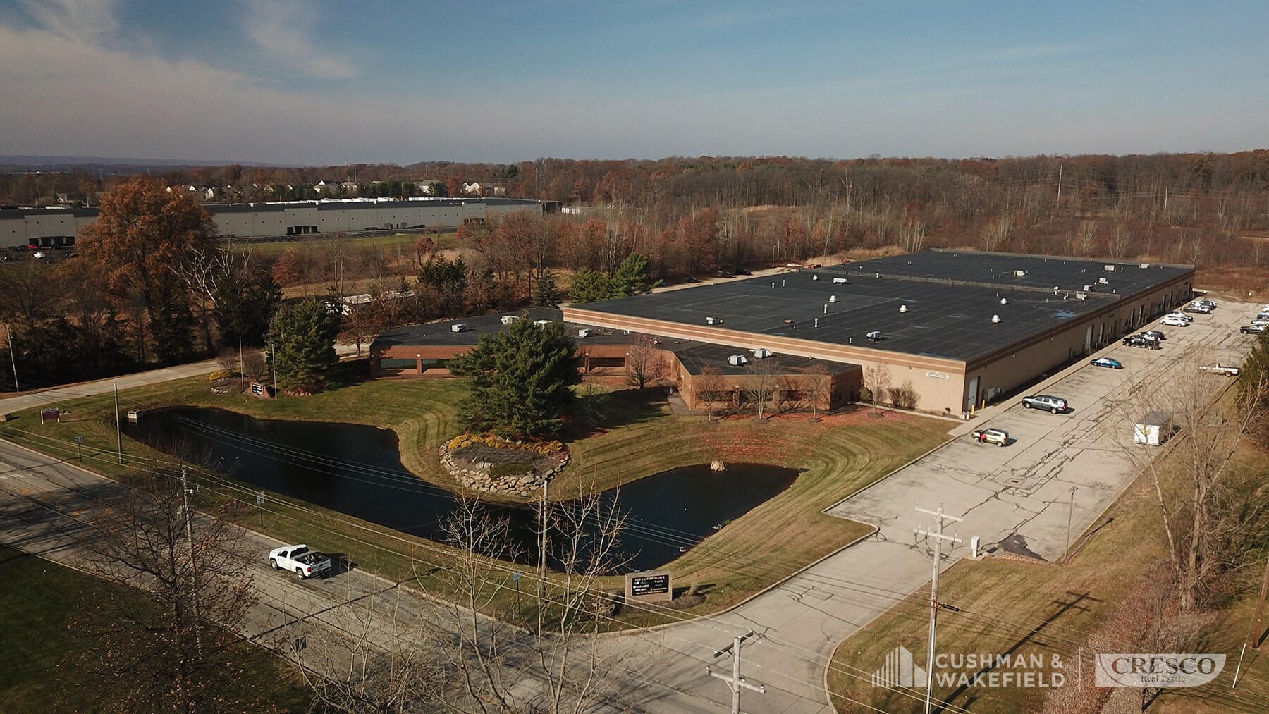 1333 E Highland Rd, Macedonia, OH à louer Photo de l’immeuble– Image 1 sur 8