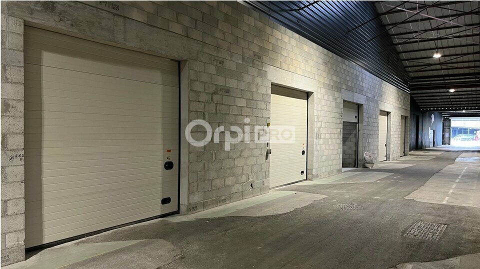 Industriel/Logistique dans Orange à vendre - Photo intérieure – Image 1 sur 4